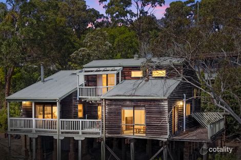 8 Hawkesbury Cres, Brooklyn, NSW 2083