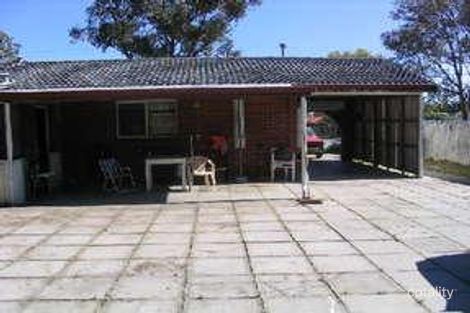 Property photo of 15 Ravenhill Road Thornlie WA 6108