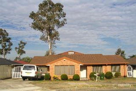 Property photo of 7 Ithaca Close St Johns Park NSW 2176