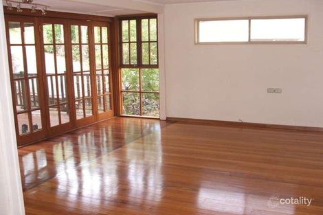 Property photo of 96 Fort Road Oxley QLD 4075