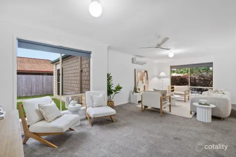 4 Parkvale St, Victoria Point, QLD 4165