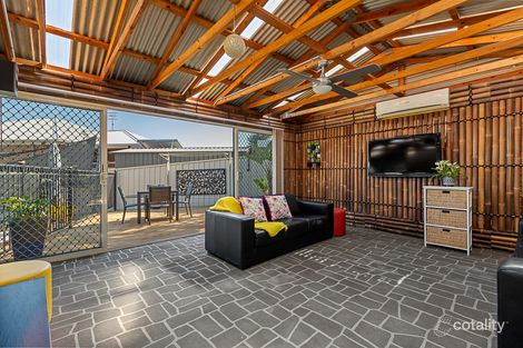 Property photo of 3 Guyra Close Belmont North NSW 2280