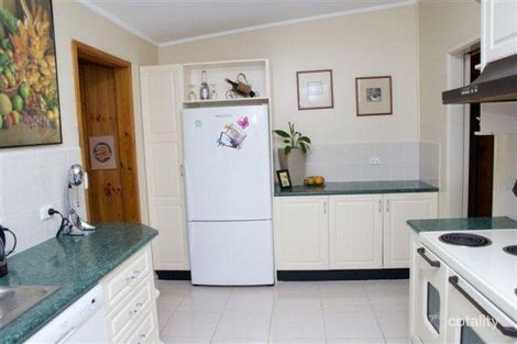 Property photo of 47 Lurnea Crescent Valentine NSW 2280
