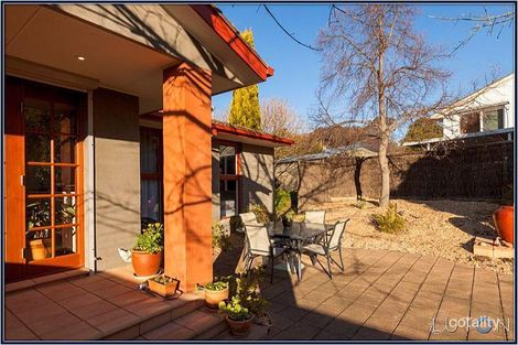 Property photo of 17 Laseron Place Mawson ACT 2607