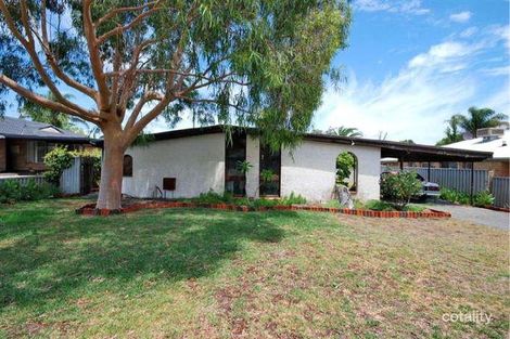 6 Wyton Pl, Gosnells, WA 6110