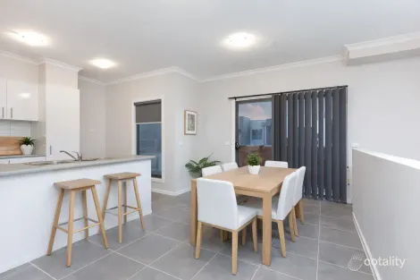 Property photo of 17 Sable Circuit Officer VIC 3809