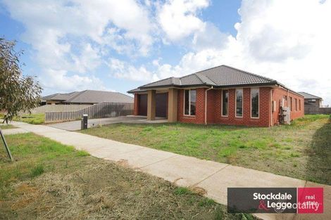 Property photo of 7 Ramsay Close Pakenham VIC 3810