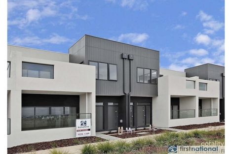 Property photo of 17 Push-Pea Way Cranbourne West VIC 3977