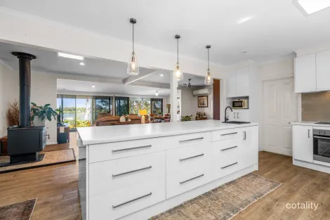 Property photo of 52 Tina Avenue Lamb Island QLD 4184