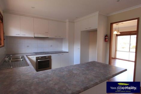 Property photo of 8 Walker Place Yass NSW 2582