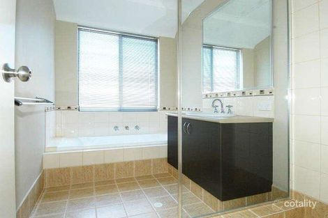 Property photo of 4 Arrowwood Loop Secret Harbour WA 6173