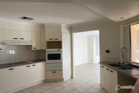 Property photo of 10 Ulladulla Street Prestons NSW 2170