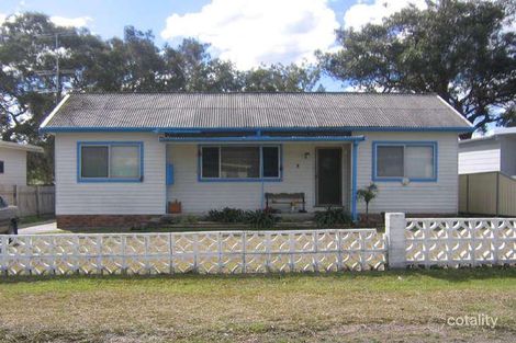 Property photo of 8 Third Avenue Toukley NSW 2263