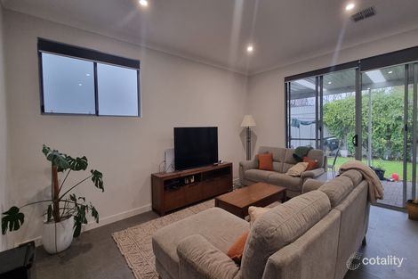 Property photo of 8A Crown Street Dover Gardens SA 5048