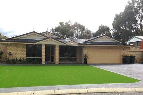 35 Horton Cres, Marangaroo, WA 6064