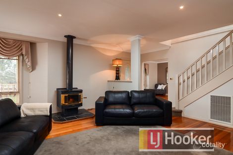Property photo of 3 Grandview Terrace Narre Warren South VIC 3805
