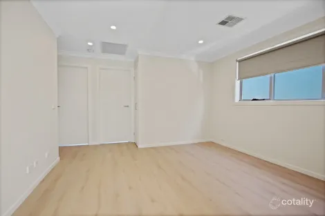 Property photo of 4 Cove Boulevard Shell Cove NSW 2529