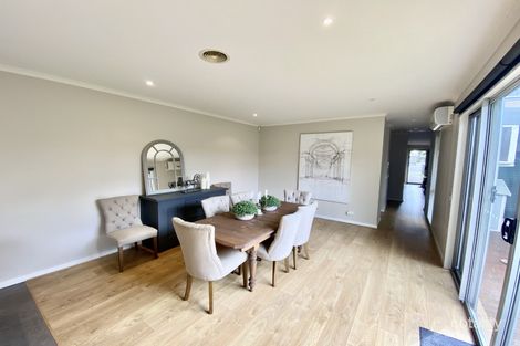 Property photo of 21 Ringtail Circuit Maidstone VIC 3012