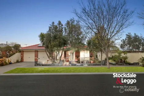 Property photo of 53 Emerald Circuit Craigieburn VIC 3064