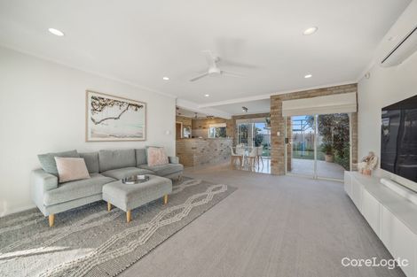 Property photo of 17 Helsall Court Sorrento WA 6020