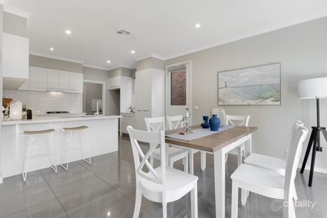 Property photo of 17 Broughton Avenue Croydon VIC 3136