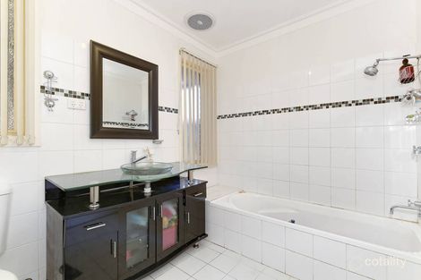 Property photo of 25 Watford Crescent Craigieburn VIC 3064