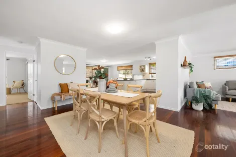 Property photo of 51 Roseglen Street Greenslopes QLD 4120