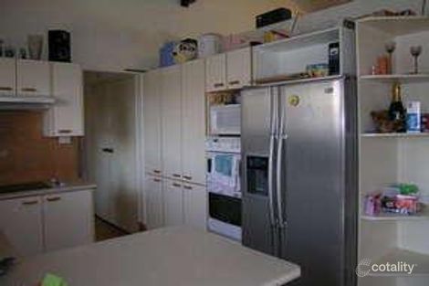 Property photo of 10 Fairway Drive Clear Island Waters QLD 4226