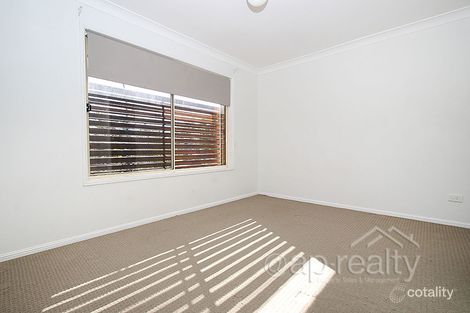 Property photo of 7 Beerwah Place Forest Lake QLD 4078