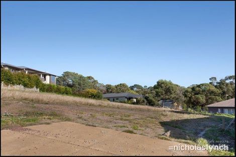 Property photo of 2 Shona Place Mount Martha VIC 3934