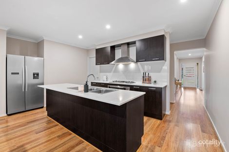 Property photo of 5 Scentbark Way Garfield VIC 3814