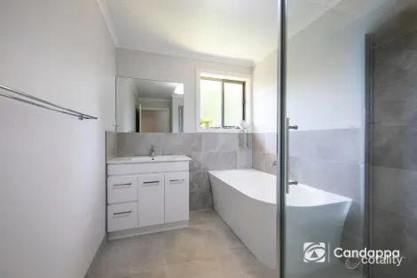 Property photo of 7 North Road Warragul VIC 3820