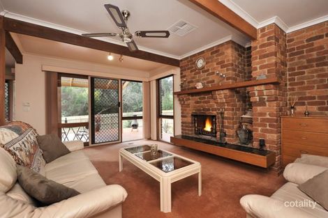 Property photo of 19 Onkara Court Eltham VIC 3095