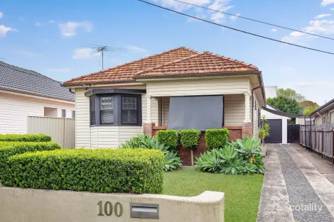 100 Armitree St, Kingsgrove, NSW 2208