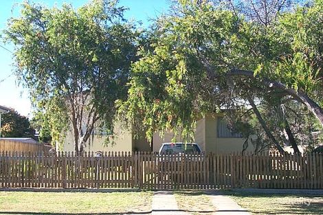 Property photo of 4 Harriette Street Park Avenue QLD 4701