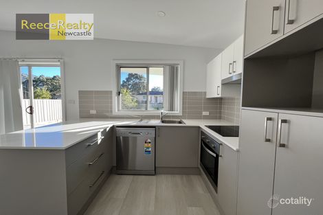 Property photo of 2 Albatross Avenue Cameron Park NSW 2285