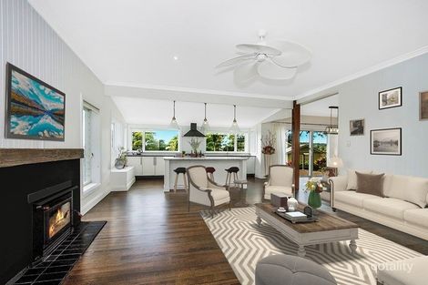 124 Hillside Rd, Avoca Beach, NSW 2251