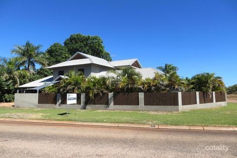 2 De Marchi Rd, Cable Beach, WA 6726