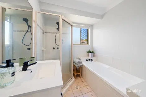 Property photo of 2/25 Denning Road Bracken Ridge QLD 4017