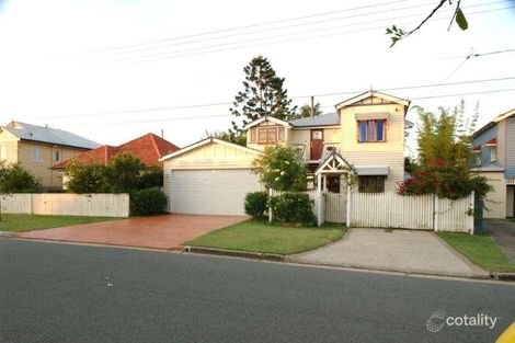 38 Woodrow Dr, Coorparoo, QLD 4151
