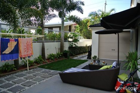 Property photo of 2/10 Bradford Street Labrador QLD 4215