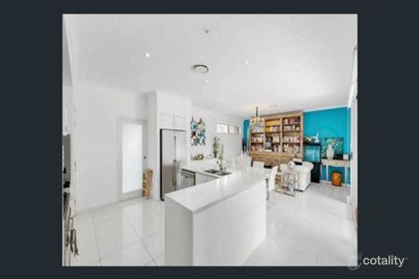 Property photo of 31 South Bay Drive Varsity Lakes QLD 4227