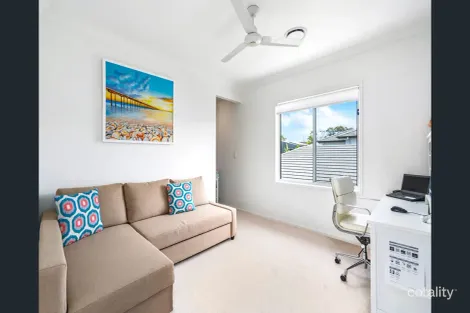 Property photo of 10 Lime Street Helensvale QLD 4212