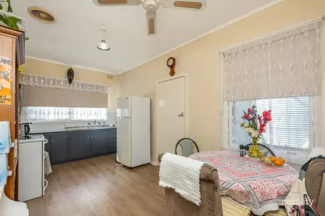 Property photo of 2 Peart Crescent Murray Bridge SA 5253