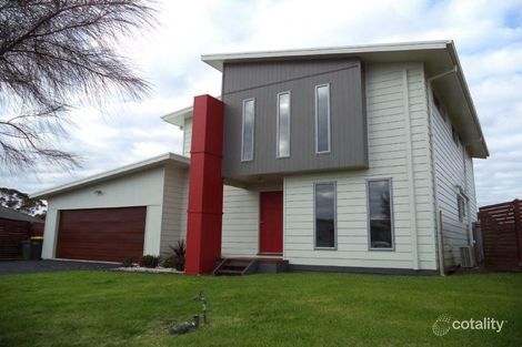 18 Killara Cl, Cowes, VIC 3922