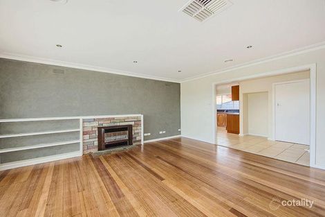 Property photo of 32 Intervale Drive Avondale Heights VIC 3034