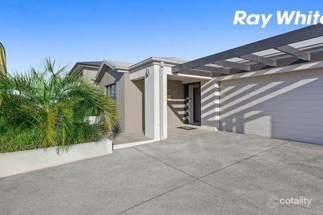 Property photo of 19 Penshurst Crescent Officer VIC 3809