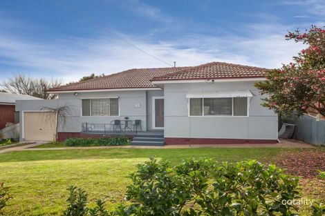 11 Beltana Ave, Mount Austin, NSW 2650