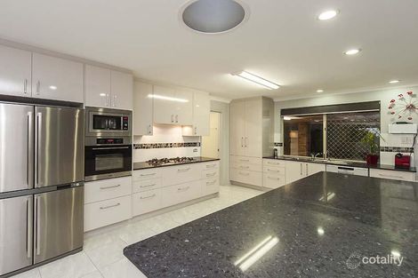 Property photo of 51 Vancouver Circle Waikiki WA 6169