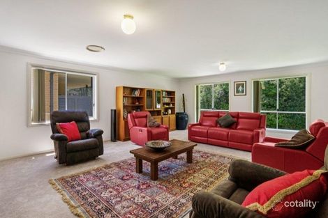 Property photo of 33 The Valley Way Lisarow NSW 2250